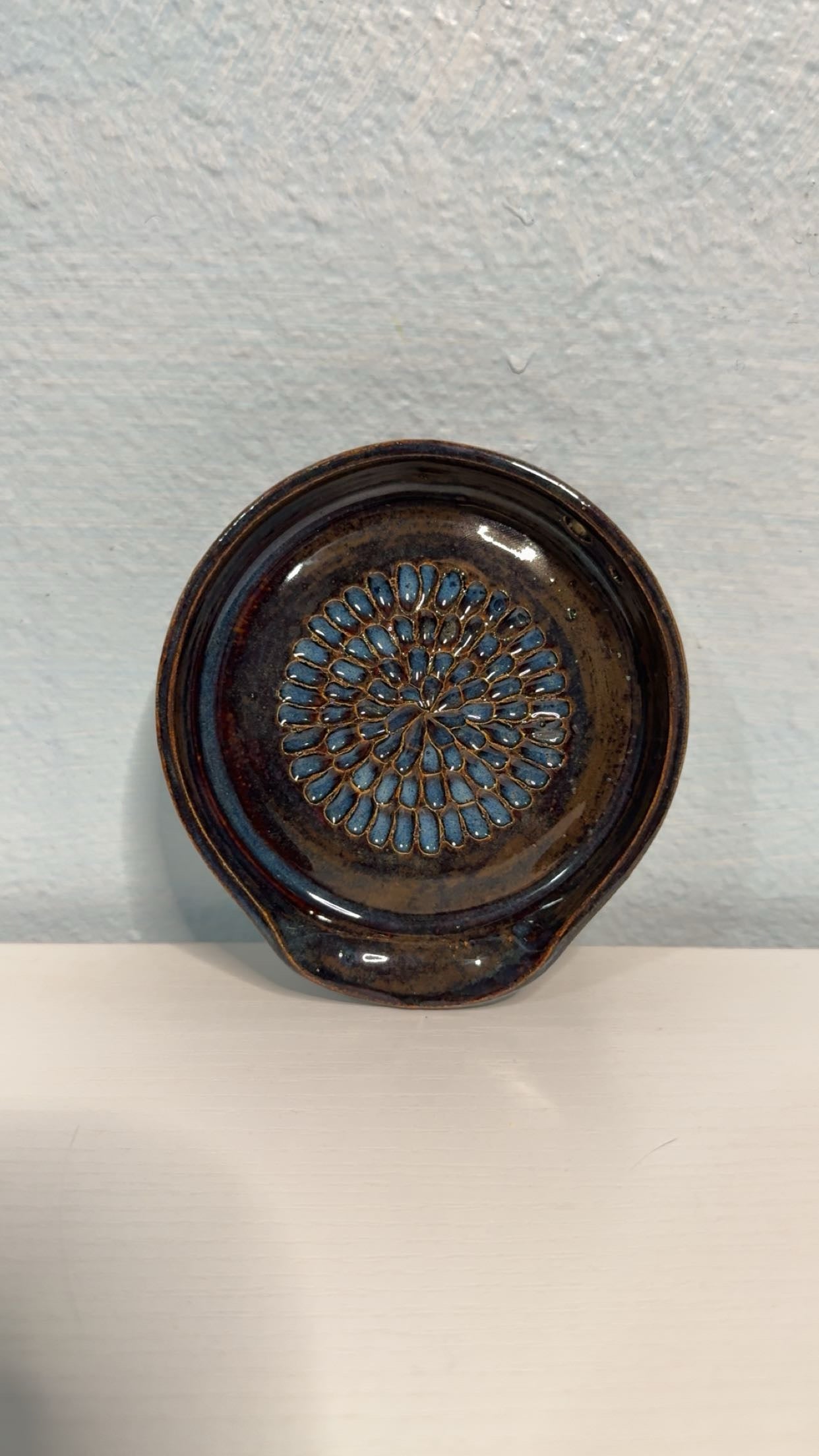 3-in-1 Garlic Grater/herb stripper spoon rest