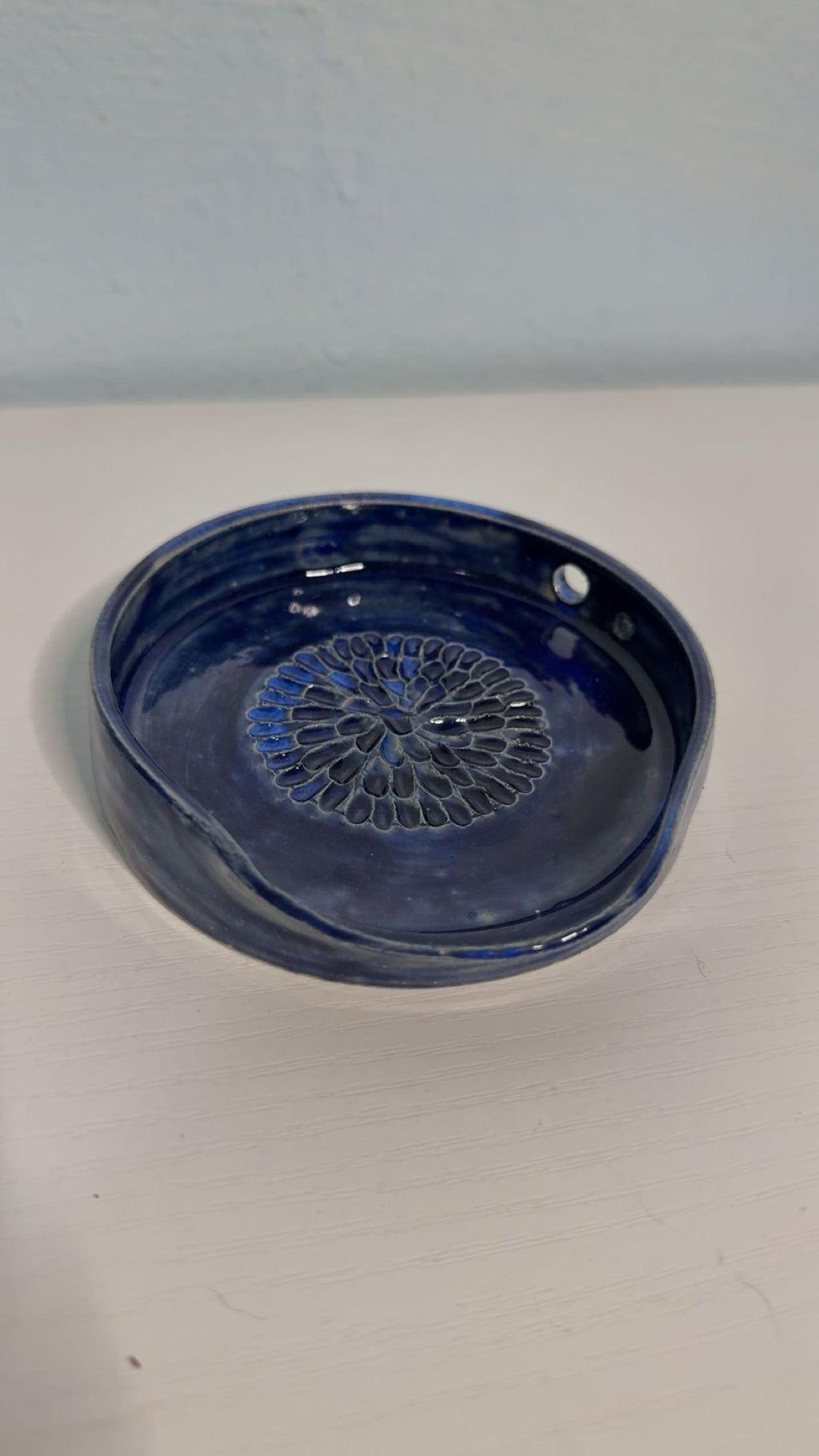 3-in-1 Garlic Grater/herb stripper spoon rest