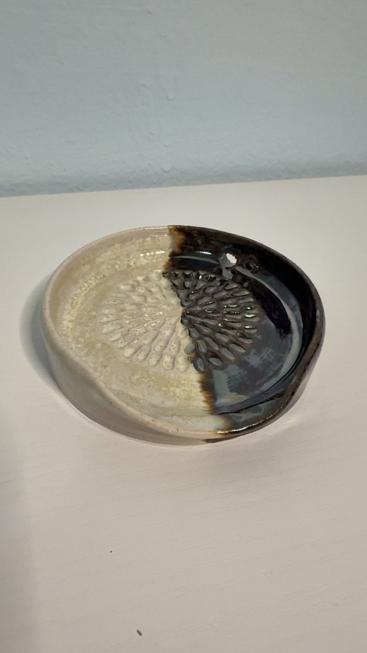 3-in-1 Garlic Grater/herb stripper spoon rest