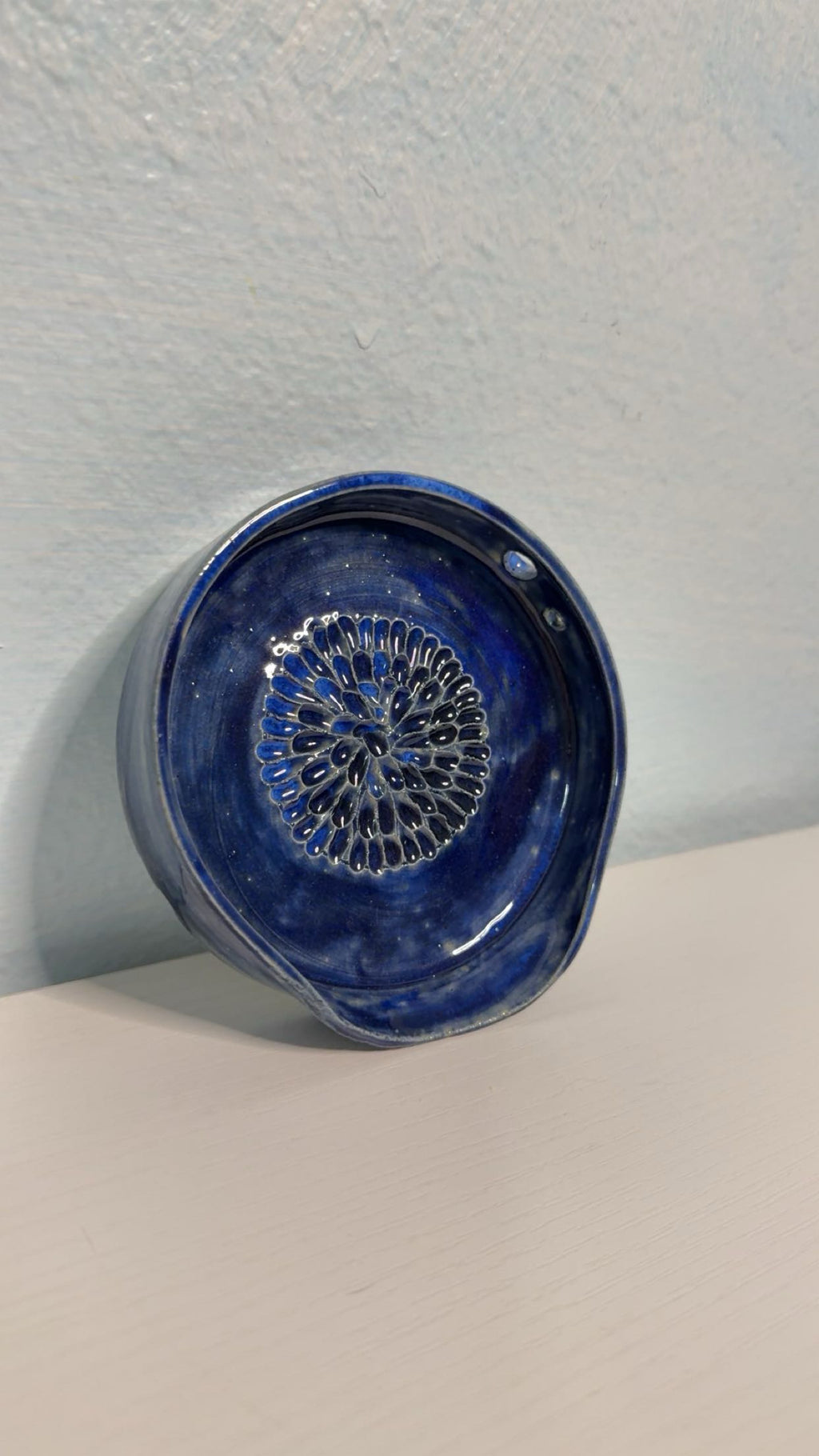 3-in-1 Garlic Grater/herb stripper spoon rest