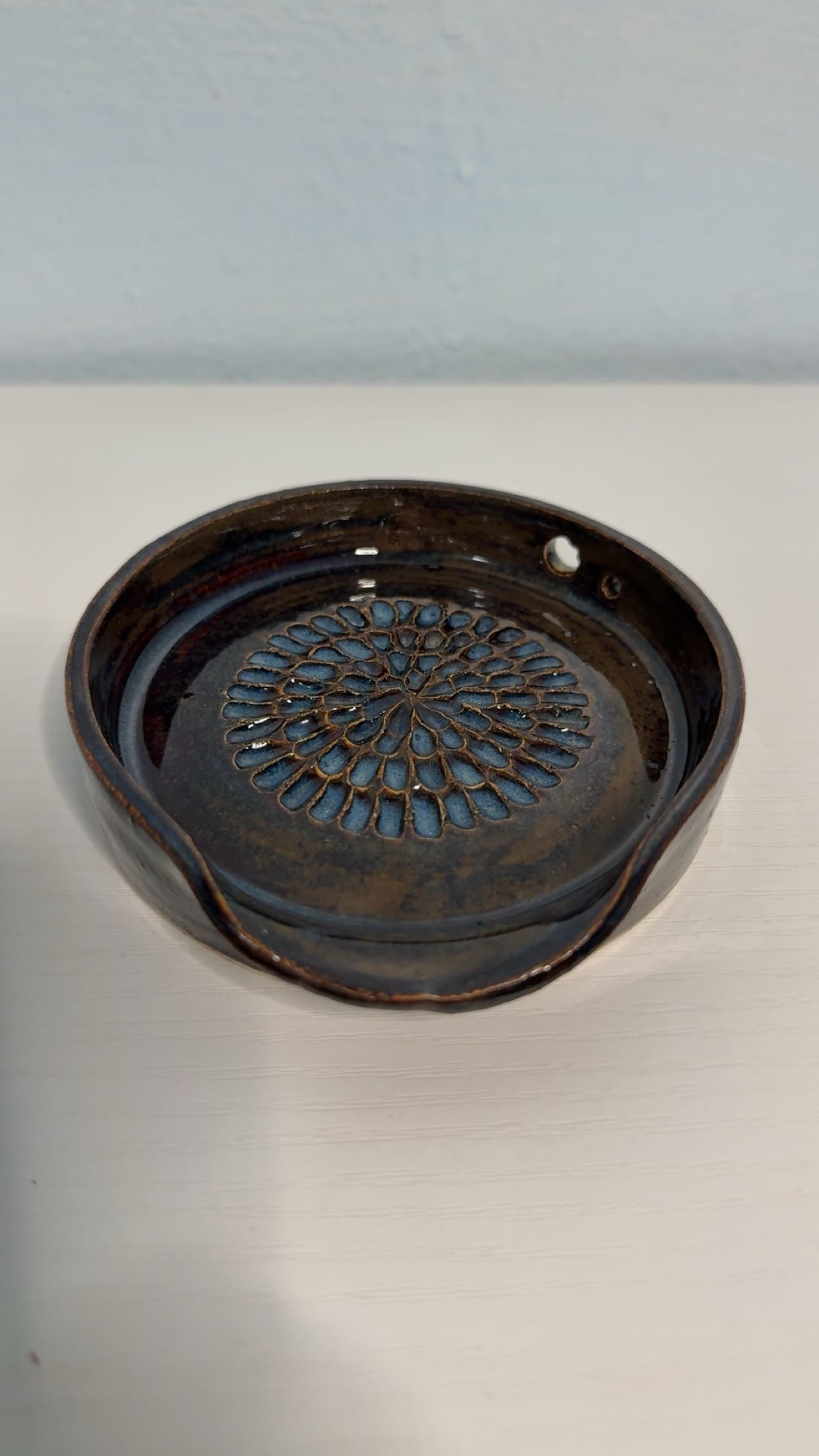 3-in-1 Garlic Grater/herb stripper spoon rest