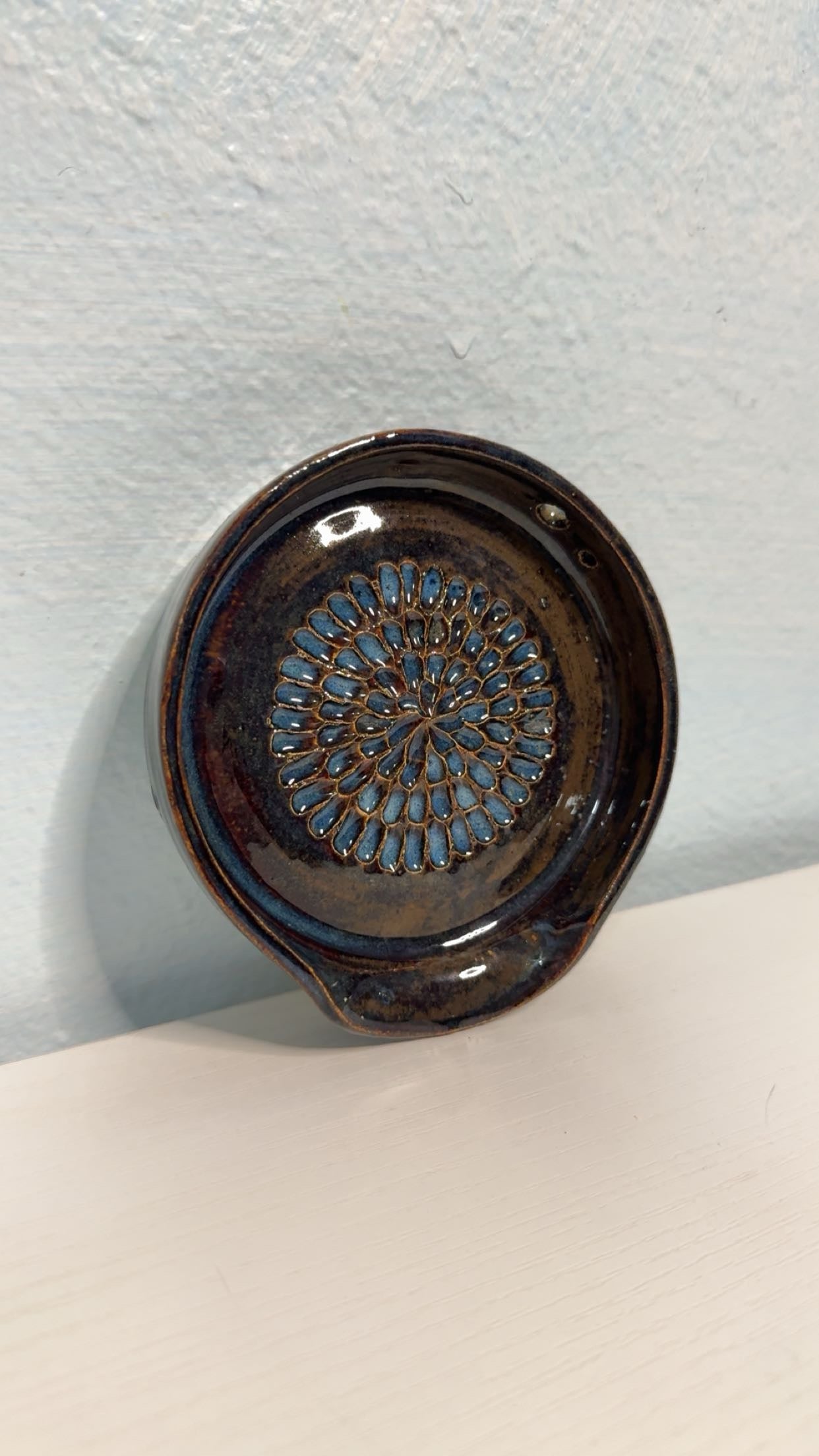 3-in-1 Garlic Grater/herb stripper spoon rest